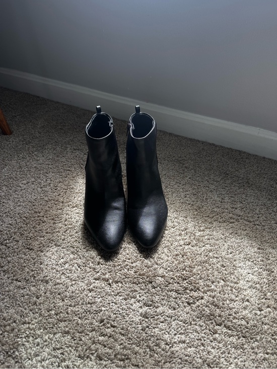 Life Stride Shoes - Life Stride Black Pointed-Toe Ankle Booties